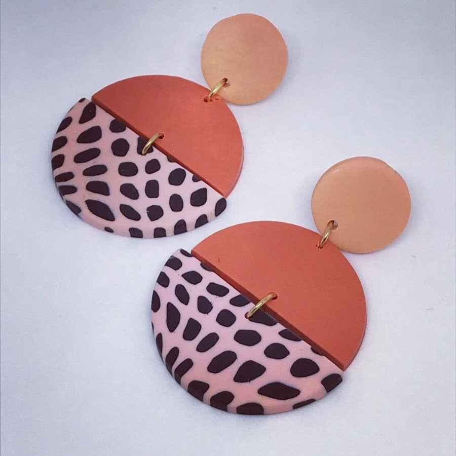 PEACHY/ORANGE POLY STATEMENT STUDS