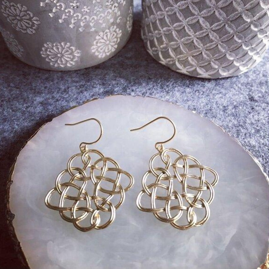 KNOTTED EARRINGS