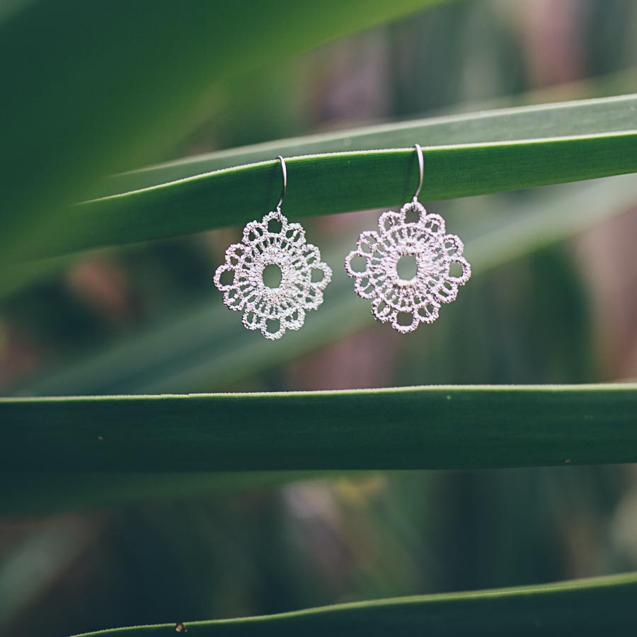 LACE DOILY EARRINGS