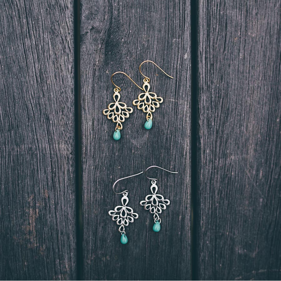 FAN DROPLET EARRINGS