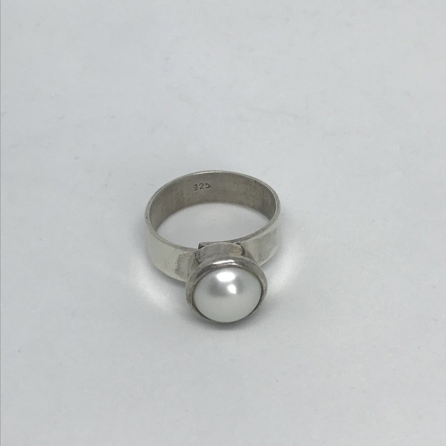 PEARL RING