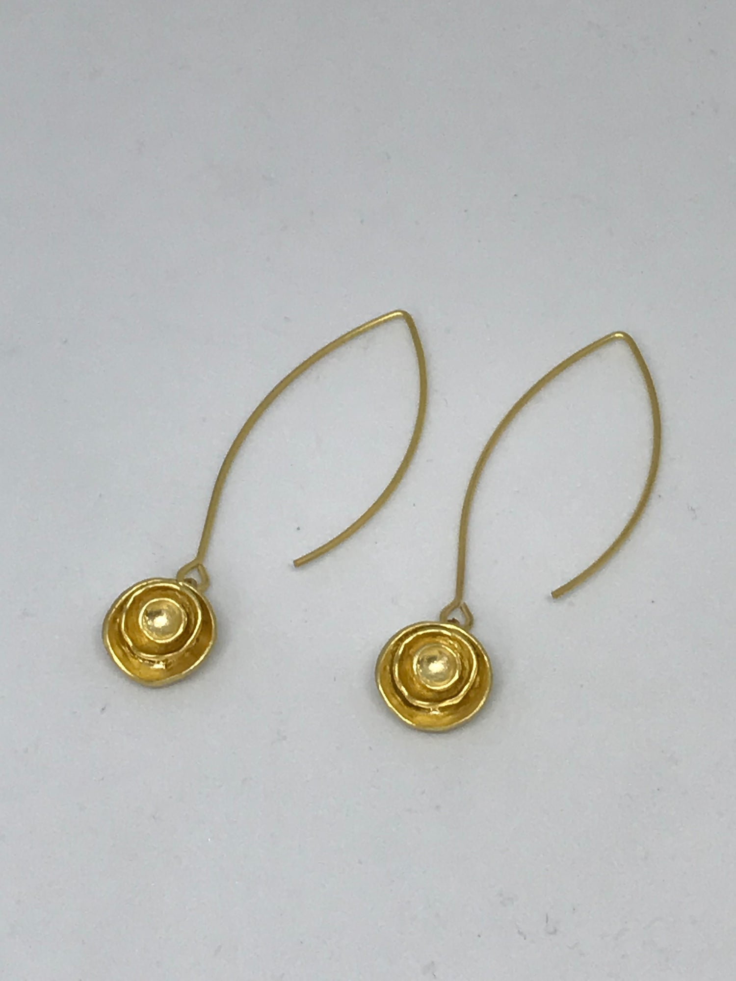 CHIC ROSE EARRINGS